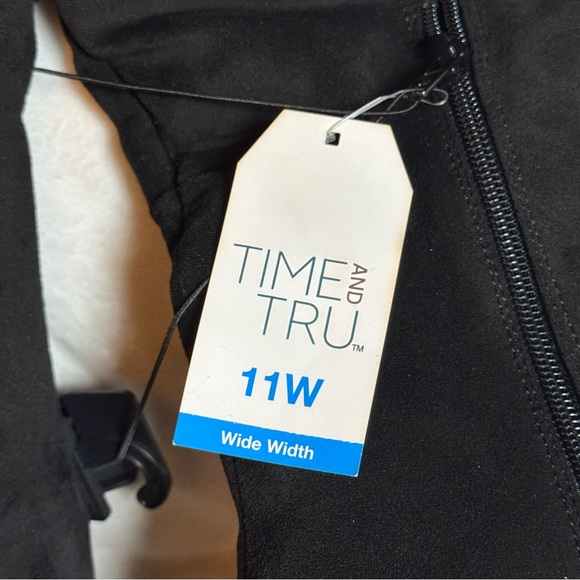 Time & Tru Women's Faux Suede Slouch Boots Kitten Heels Black Size 11W - NWT - Picture 5 of 8